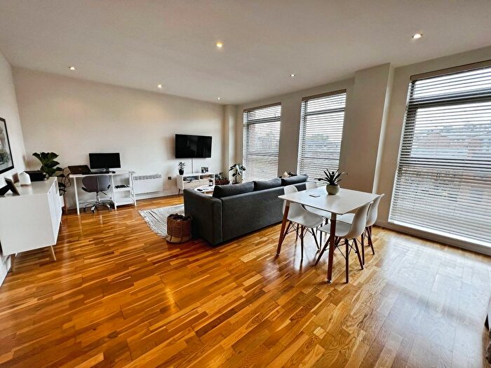 1 Bedroom Flat To Rent In Roberts Wharf, Neptune Street, Leeds, West Yorkshire, LS9