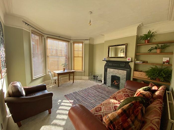 1 Bedroom Flat To Rent In Gore Park Road, Old Town, BN21