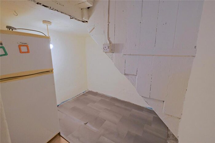 1 Bedroom Terraced House To Rent In Alice Street, Barnoldswick, Lancashire, BB18