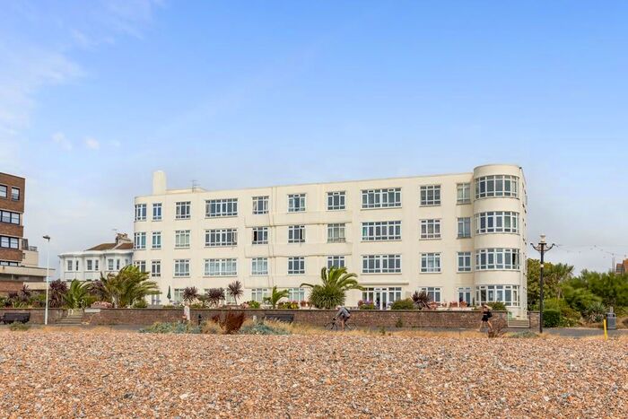 3 Bedroom Apartment To Rent In Brighton Road, Worthing, BN11
