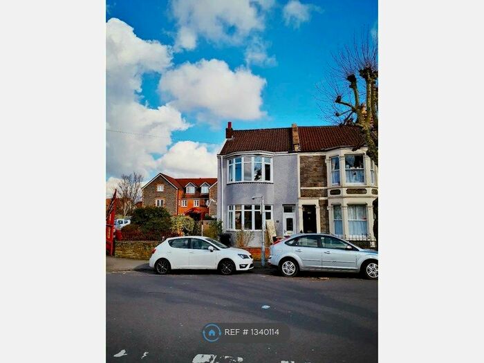 4 Bedroom End Of Terrace House To Rent In New Station Road, Bristol, BS16