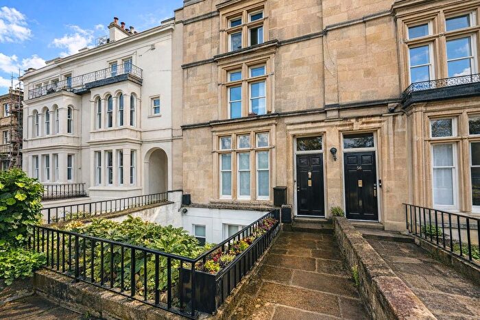 1 Bedroom Flat To Rent In Oakfield Road, Clifton, Bristol, BS8