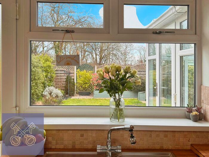 2 Bedroom Bungalow For Sale In Brevere Road, Hedon, Hull, East Yorkshire, HU12