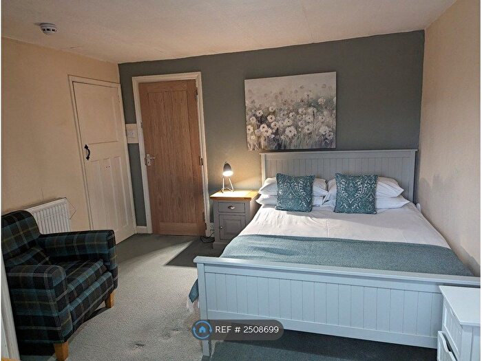 Studio To Rent In Taunton Rd, Wellington, TA21