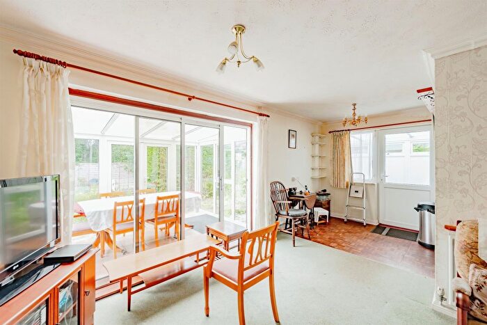 2 Bedroom Detached Bungalow For Sale In Charlotte Grove, Smallfield, Horley, RH6