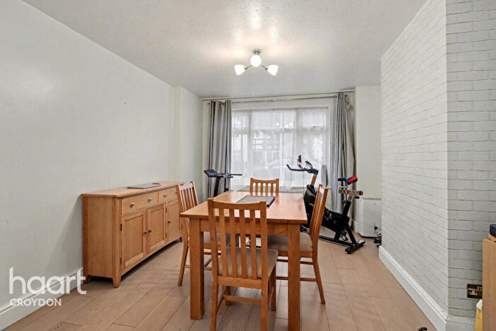 4 Bedroom Terraced House For Sale In Kimberley Road, Croydon, CR0