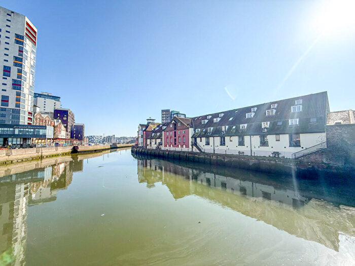 1 Bedroom Apartment For Sale In Stoke Bridge Maltings, Dock Street, Ipswich, Suffolk, IP2
