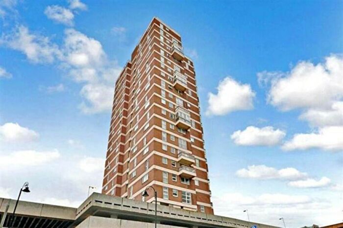 1 Bedroom Flat For Sale In Russell Square, Brighton, BN1