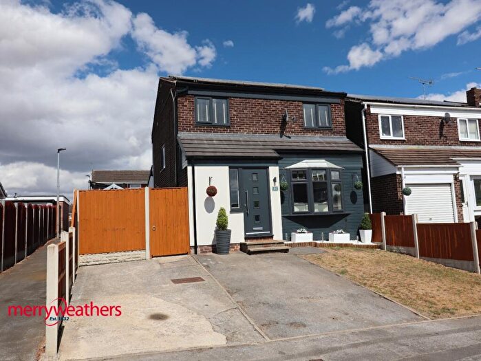 3 Bedroom Detached House For Sale In Rolling Dales Close, Maltby, Rotherham., S66