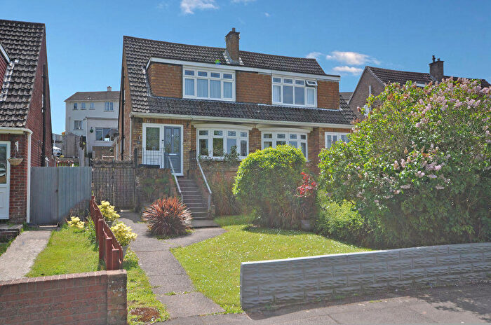 3 Bedroom Semi-Detached House For Sale In Alder Grove, Newport, NP20