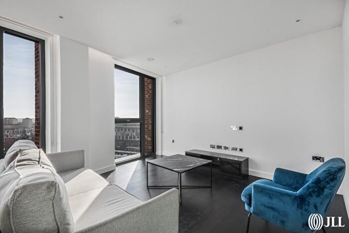 2 Bedroom Apartment To Rent In The Residence London, SW11