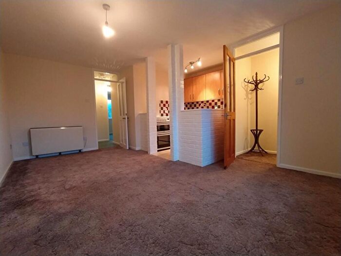 2 Bedroom Maisonette To Rent In Wallbridge Gardens, Frome, BA11