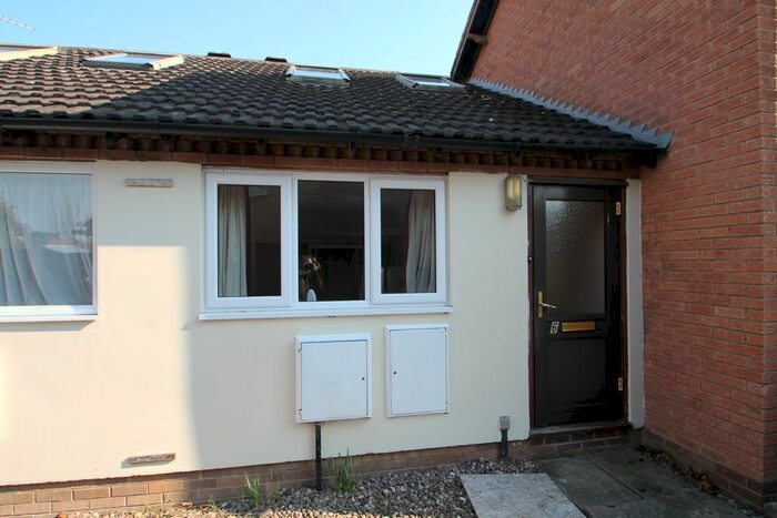 1 Bedroom Terraced House For Sale In Squires Court, Bicton Heath, Shrewsbury, SY3