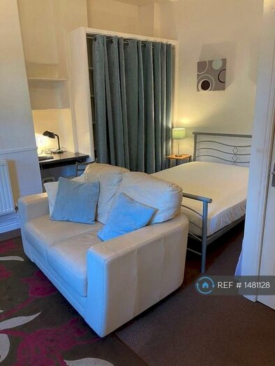 1 Bedroom Flat To Rent In Peel Street, Liverpool, L8