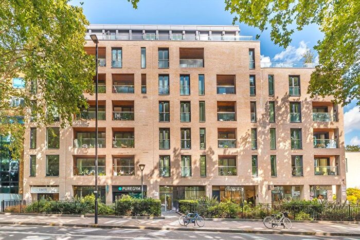 3 Bedroom Flat To Rent In Chiswick High Road, Chiswick, W4