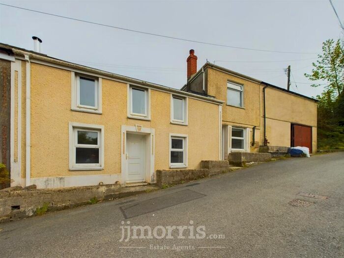 3 Bedroom End Of Terrace House For Sale In Trelech, SA33
