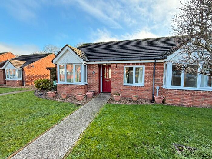 2 Bedroom Bungalow For Sale In Sourton Place Daventry Northamptonshire, NN11
