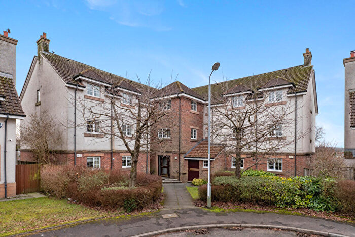 2 Bedroom Flat For Sale In Kessington Square, Bearsden, G61