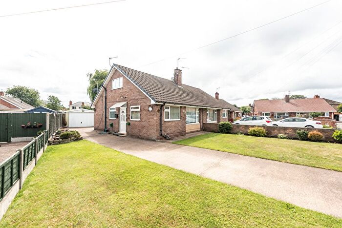 2 Bedroom Semi-Detached Bungalow For Sale In Thorpe Road Avenue, Howden, DN14