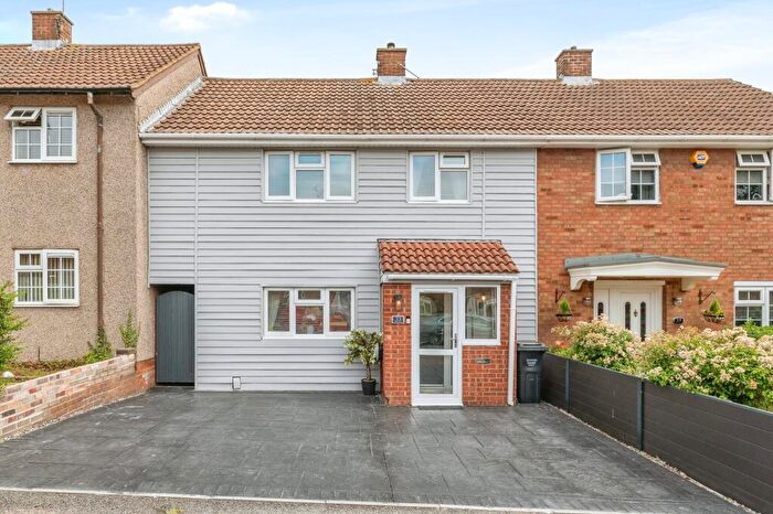 3 Bedroom Terraced House For Sale In Denys Drive, Basildon, SS14