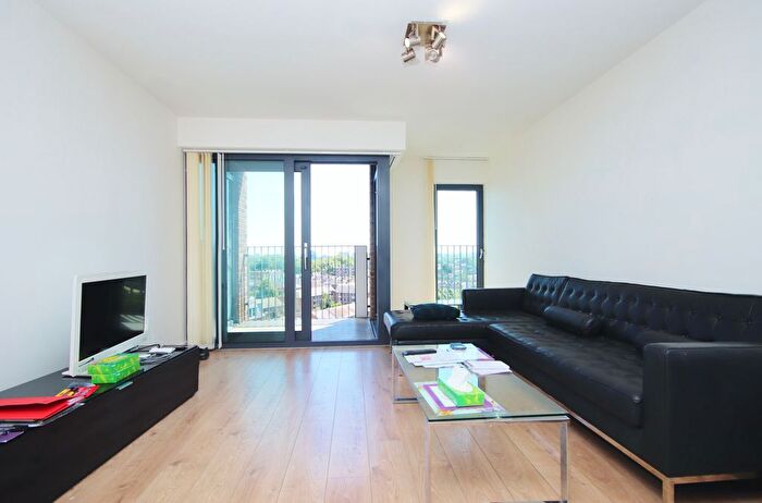 1 Bedroom Flat To Rent In Azure Building, Great Eastern Road, London, E15