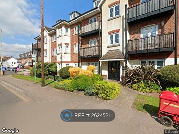 2 Bedroom Flat To Rent In Bourne Place, Chertsey, KT16