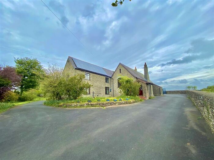 4 Bedroom Detached House For Sale In Penrherber, Newcastle Emlyn, Carmarthenshire, SA38