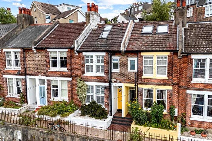 3 Bedroom Terraced House For Sale In Kingsley Road, Brighton, BN1