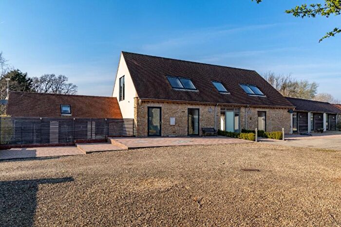 6 Bedroom Detached House To Rent In Wick Road, Stinchcombe, GL11