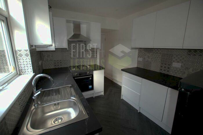 4 Bedroom Terraced House To Rent In Hazel Street, Aylestone, LE2