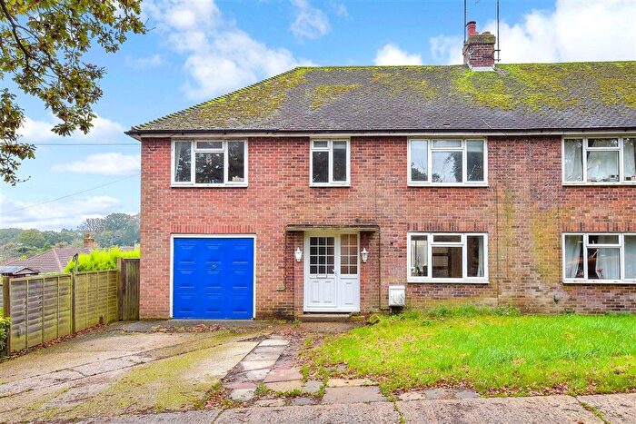 5 Bedroom Semi-Detached House For Sale In Jarvis Road, Arundel, West Sussex, BN18