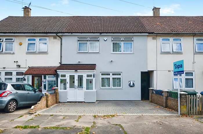 4 Bedroom Terraced House For Sale In Tillotson Road, Harrow, HA3