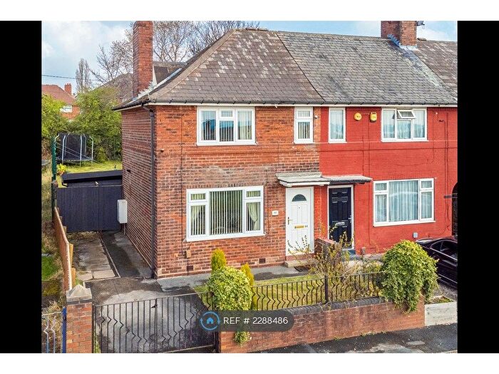 2 Bedroom End Of Terrace House To Rent In Esthwaite Gardens, Leeds, LS15