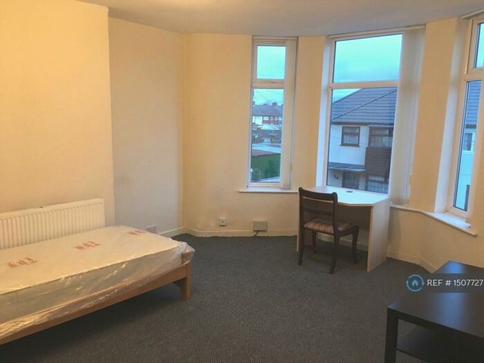 Studio To Rent In Worcester Drive, Liverpool, L13