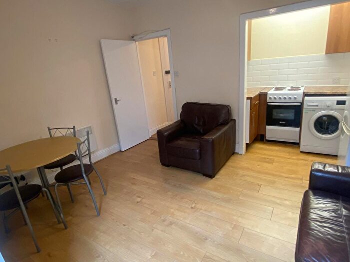 1 Bedroom Flat To Rent In Rosefield Street, Dundee, (Off Blackness Road), DD1