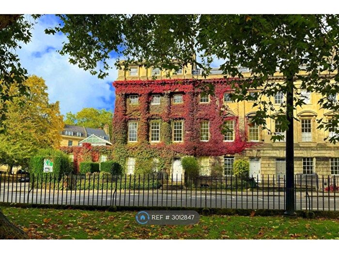 3 Bedroom Maisonette To Rent In Queen Square, Bath, BA1