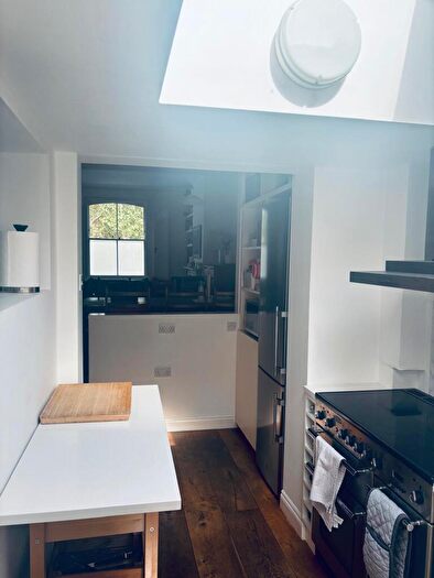 3 Bedroom Terraced House For Sale In Quilter Street, London, E2