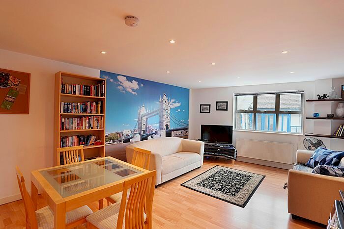 3 Bedroom Flat To Rent In Tower Bridge Road, London, SE1