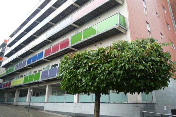 2 Bedroom Apartment To Rent In Concord Street, Leeds, LS2