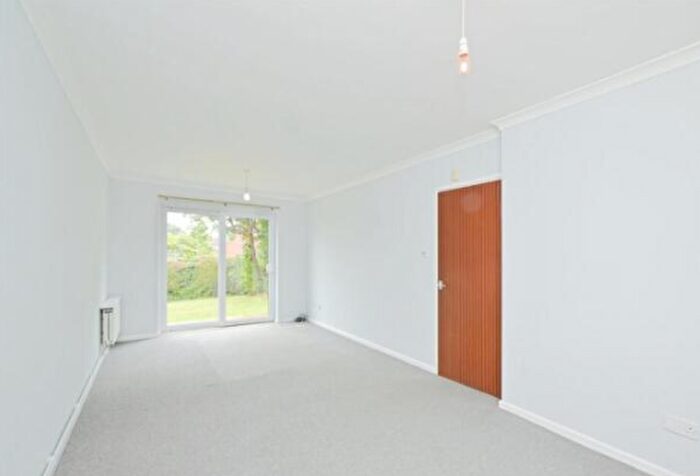 2 Bedroom Maisonette To Rent In De Bohun Court, Saffron Walden, CB10