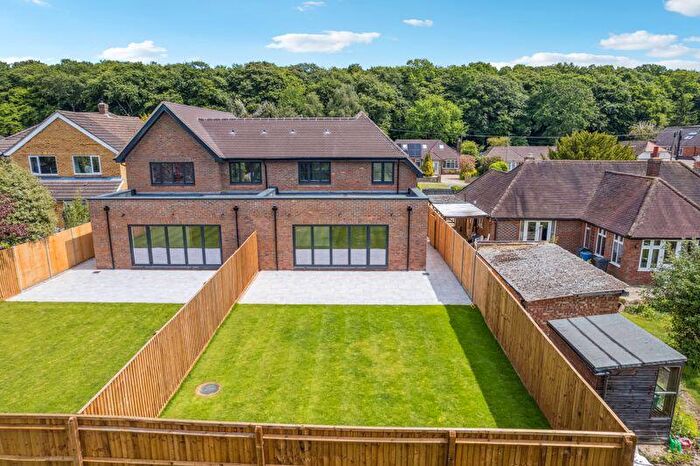 4 Bedroom Semi-Detached House For Sale In Spurlands End Road, Great Kingshill, HP15