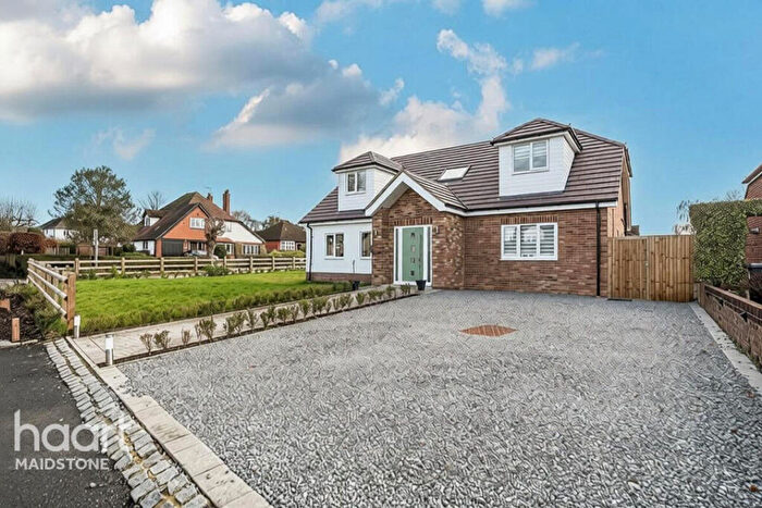 4 Bedroom Detached House For Sale In Pear Tree Lane, Maidstone, ME15