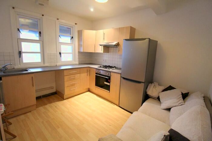 2 Bedroom Flat To Rent In The Spital, Top Floor, AB24