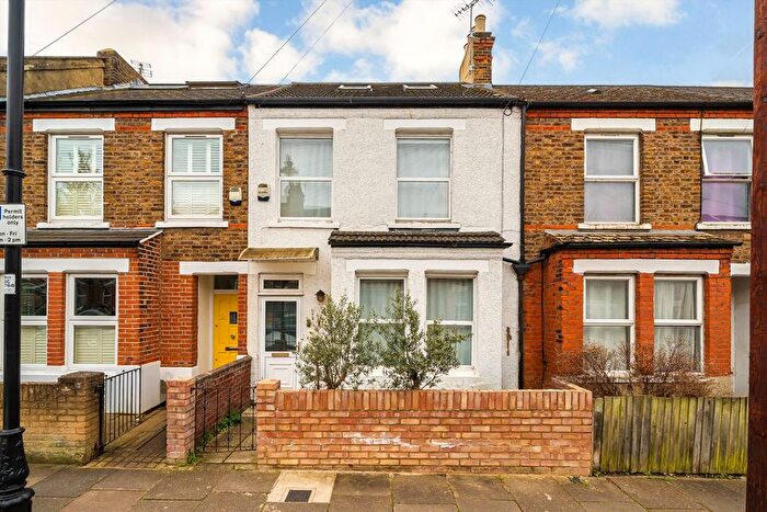 4 Bedroom Terraced House For Sale In Framfield Road, Hanwell, W7