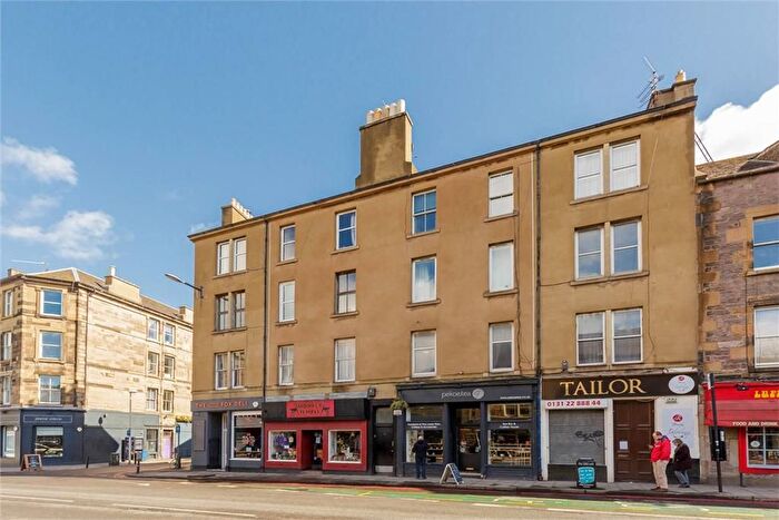 3 Bedroom Flat To Rent In Leven Street, Tollcross, Edinburgh, EH3