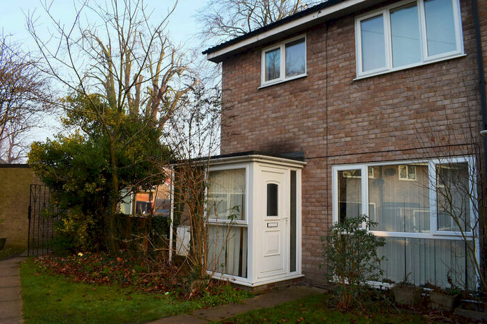 3 Bedroom Semi-Detached House To Rent In The Shrublands, Norwich, NR2