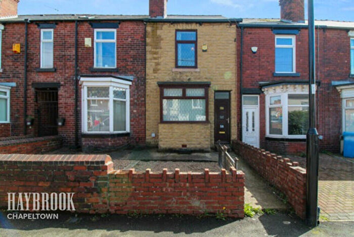 2 Bedroom Terraced House For Sale In Bellhouse Road, Sheffield, S5