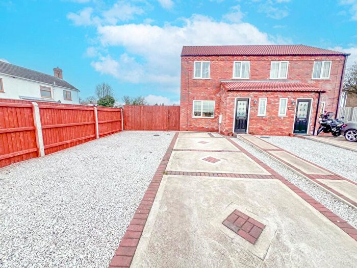 3 Bedroom Semi-Detached House For Sale In Church Lane, North Killingholme, N.E Lincolnshire, DN40