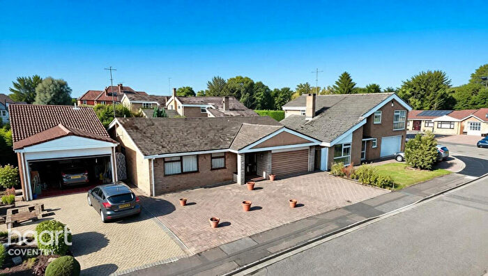 3 Bedroom Bungalow For Sale In Sylvan Drive, Coventry, CV3
