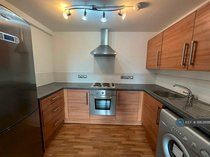2 Bedroom Flat To Rent In Lydia Ann Street, Liverpool, L1